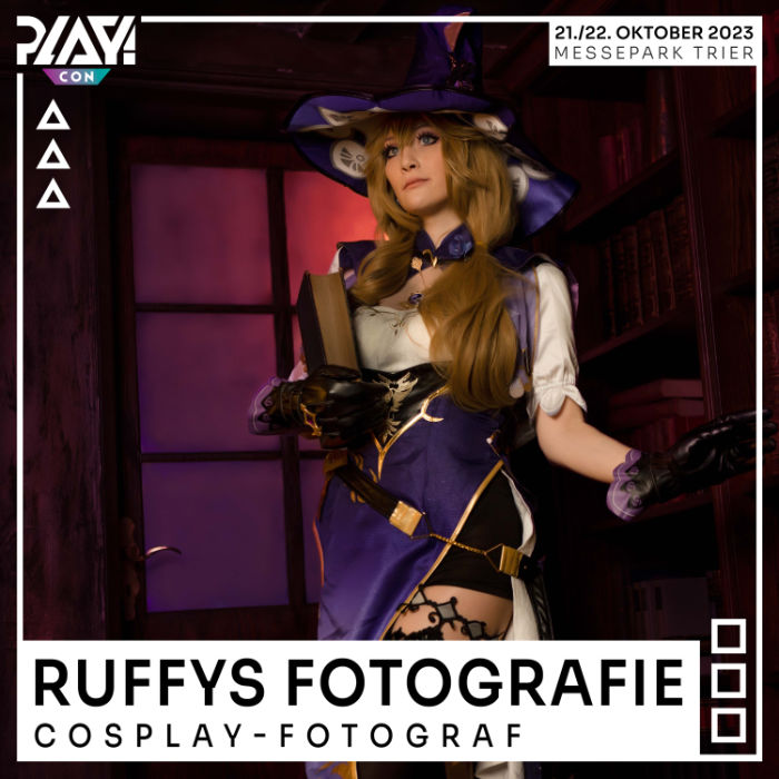 Eine Frau im Hexen Cosplay von Ruffys Fotografie