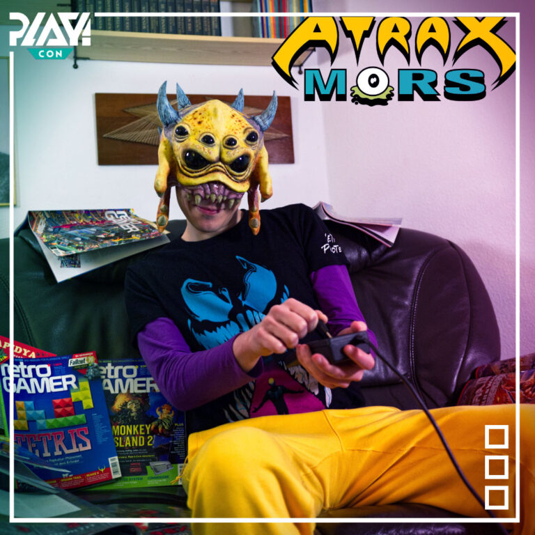 Der Rapper Atrax Mors mit Joystick in der Hand